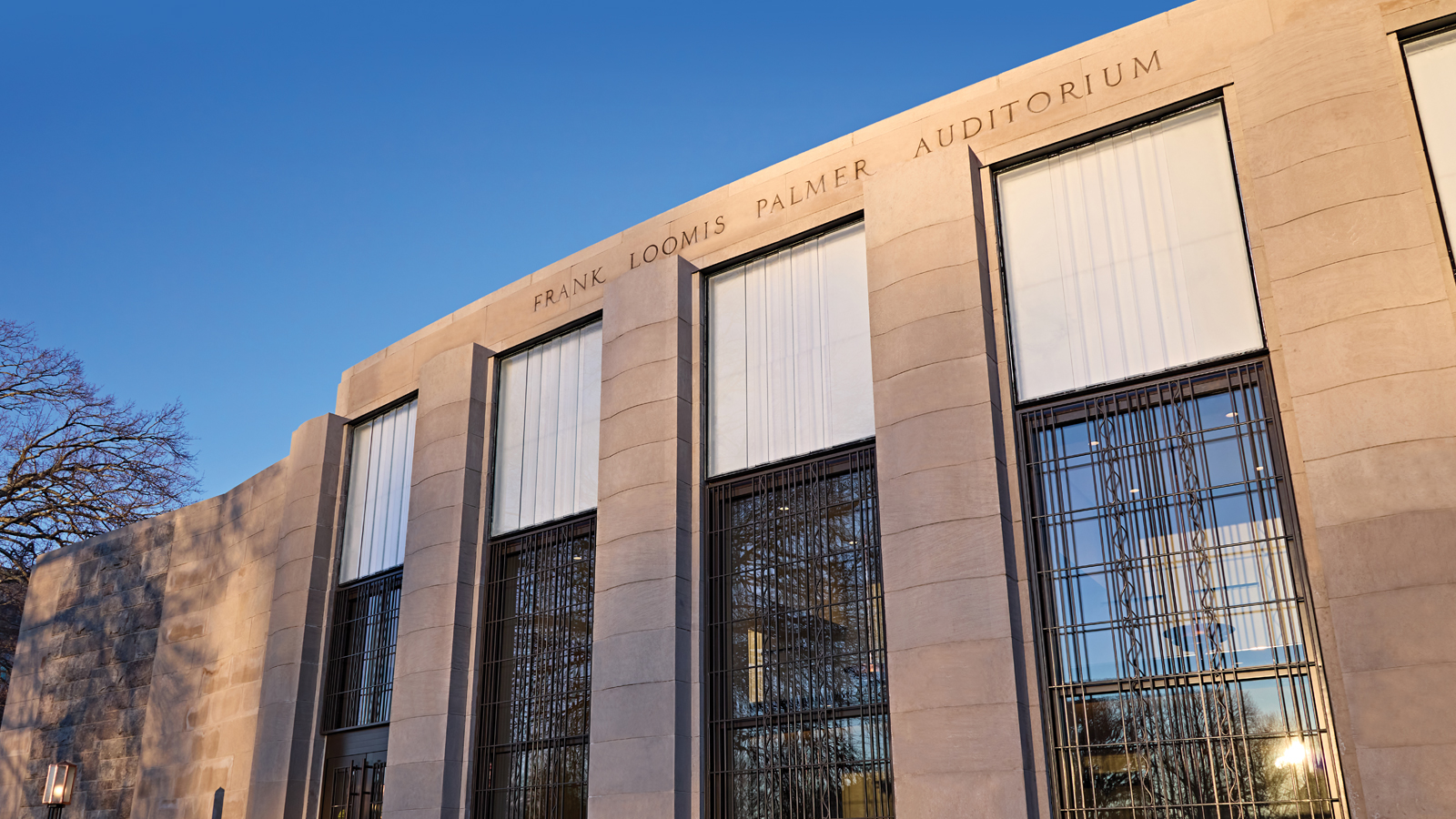 Front of  the Palmer Auditorium building